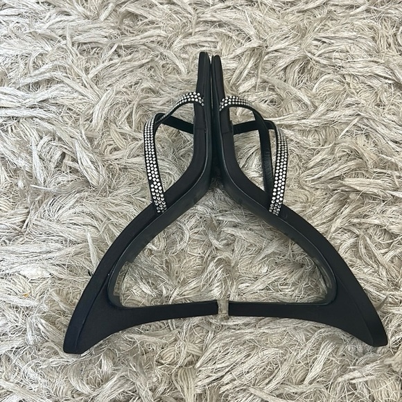 NWOB Black Suede Studio Crystal Embossed High Heel Sandals in Black Sz 40 US 10 - Picture 9 of 11